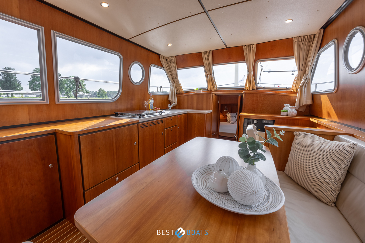 foto: 23 Linssen Grand Sturdy 34.9 AC