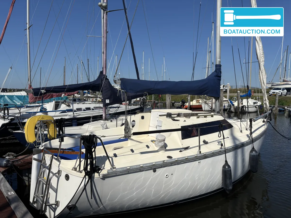 foto: 9 Jeanneau Fantasia 27