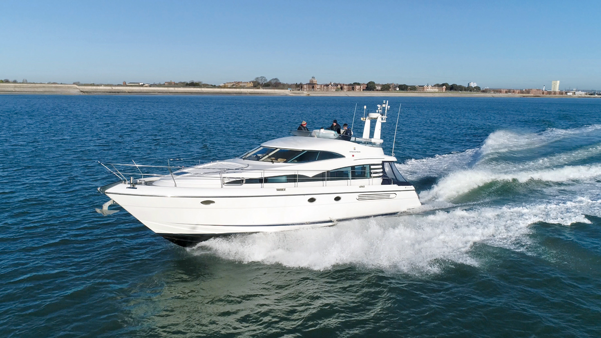 Fairline Squadron 52