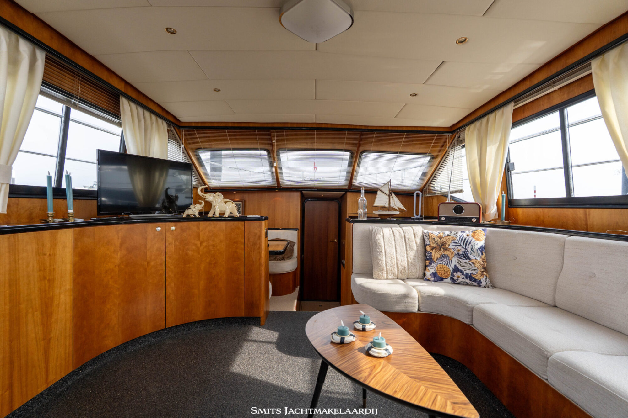 foto: 85 Pacific Pacific Allure 148 VS