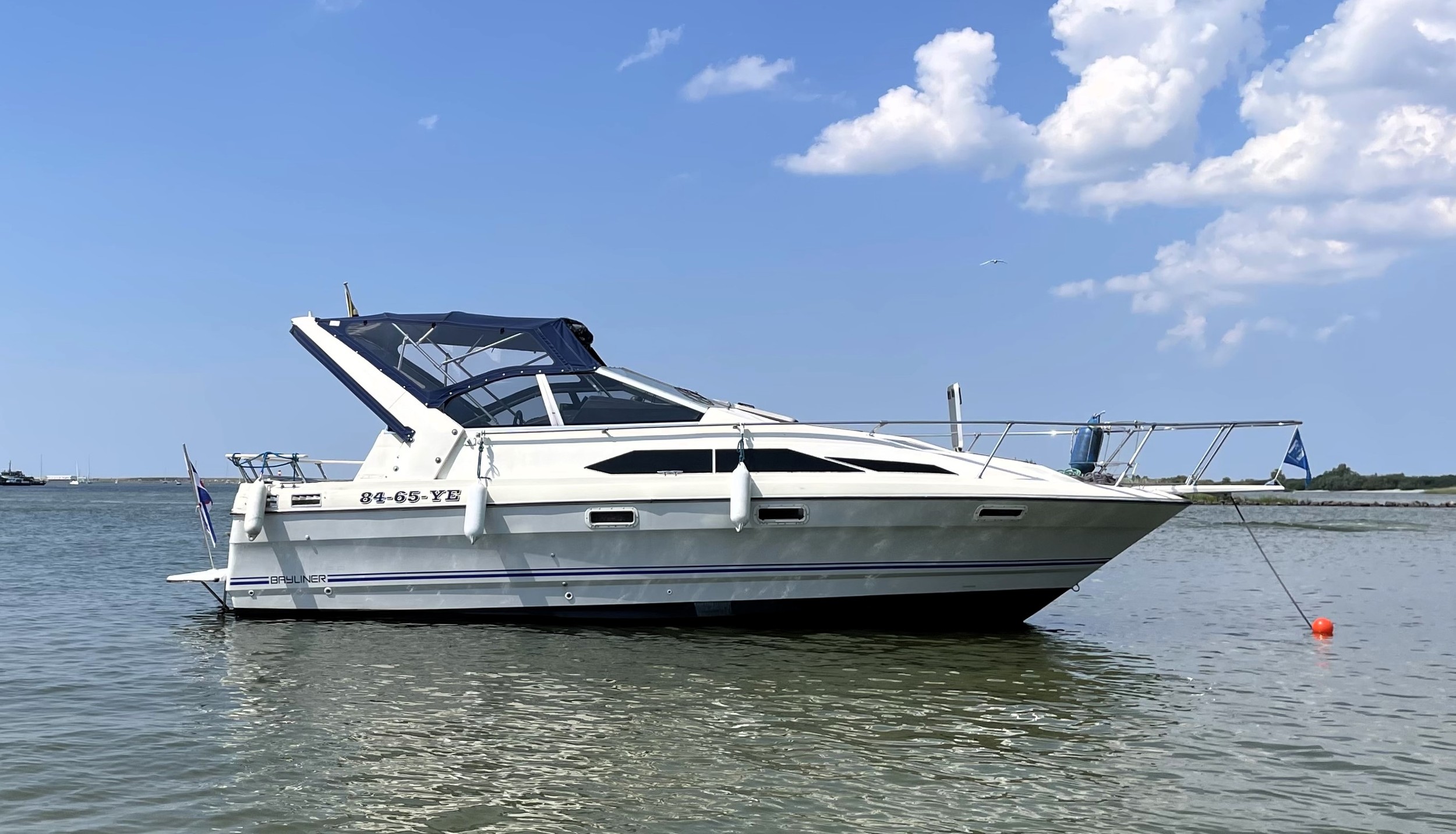 hoofdfoto: 1 Bayliner 2855 Cierra