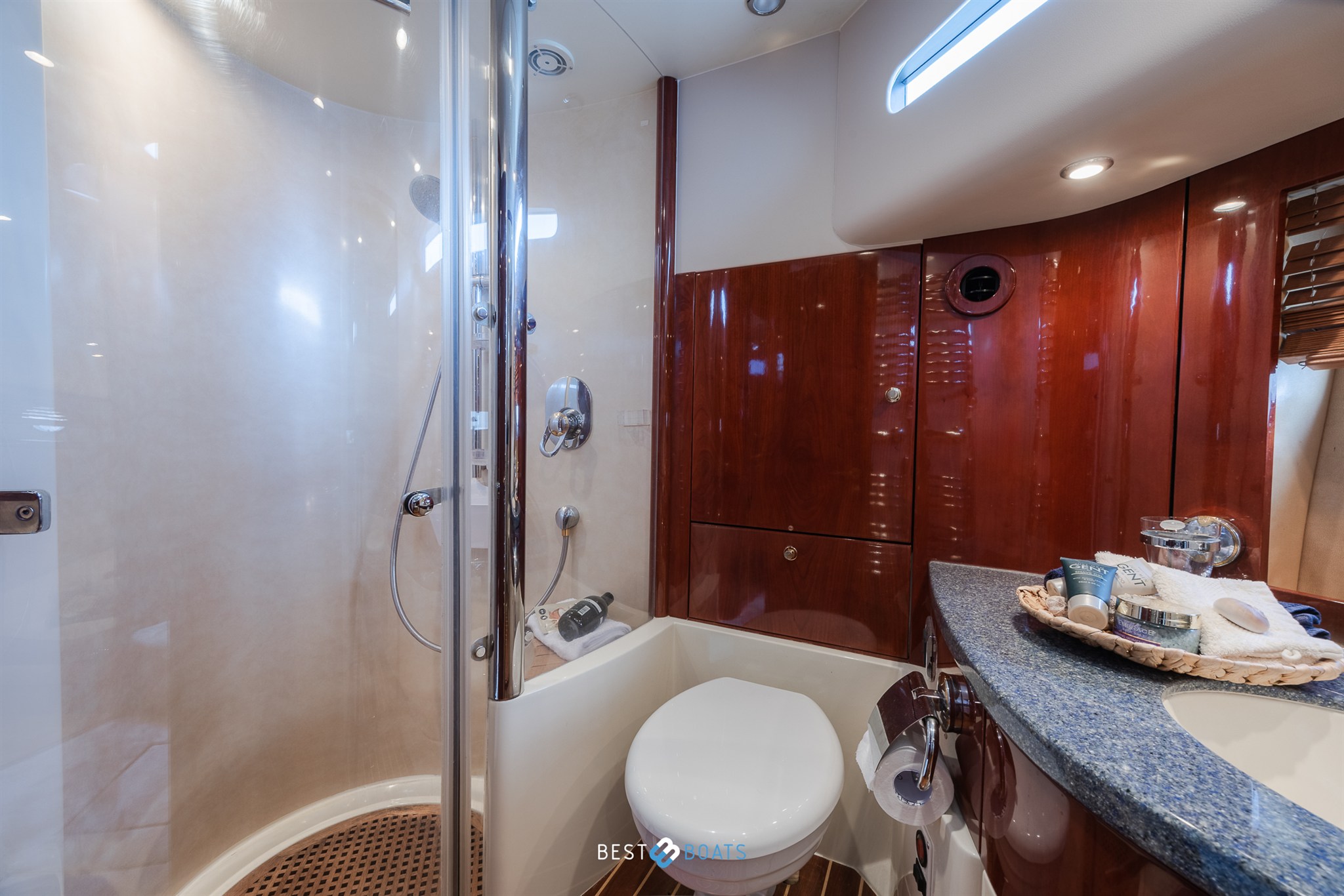 foto: 49 Fairline 58 Squadron