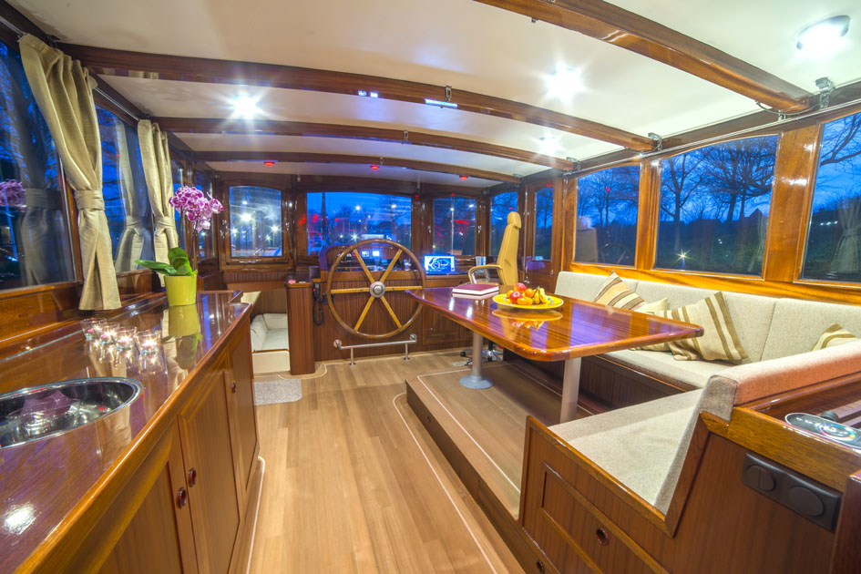 foto: 31 Luxe Motor Cruise 19.75