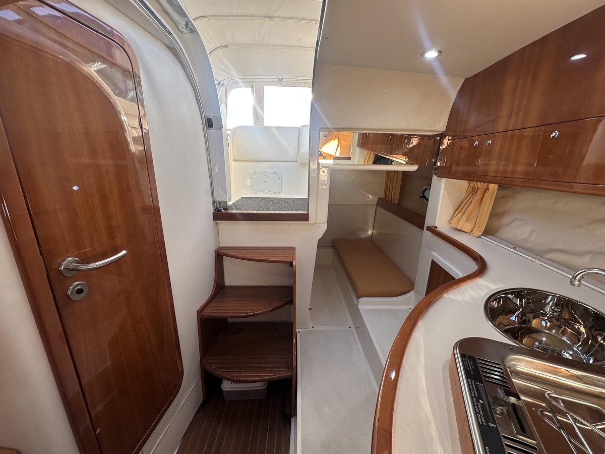 foto: 13 Airon Marine 300