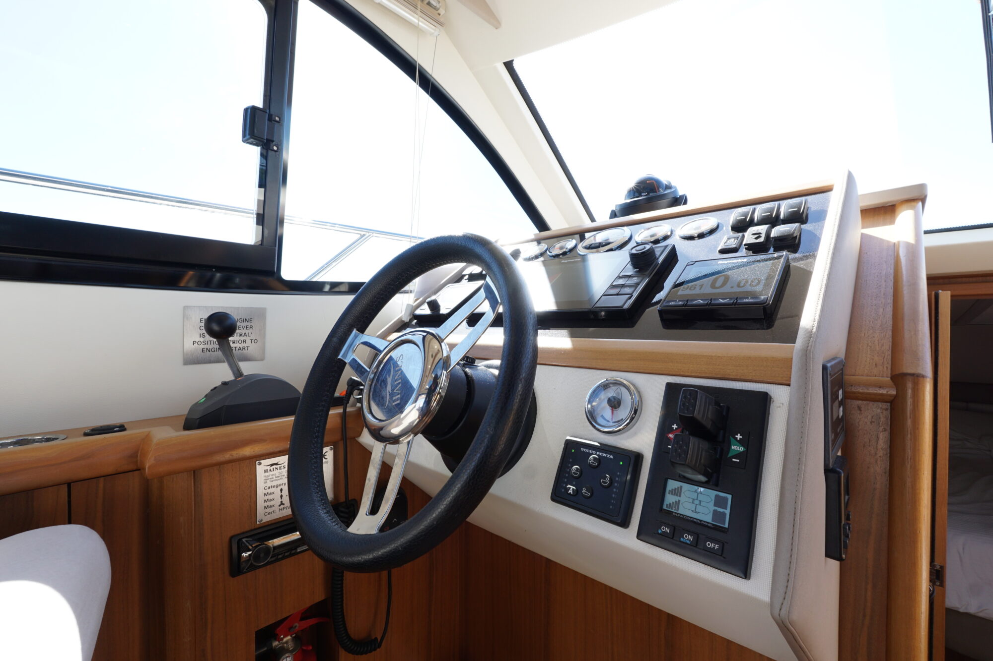 foto: 26 Haines Haines 32 Offshore