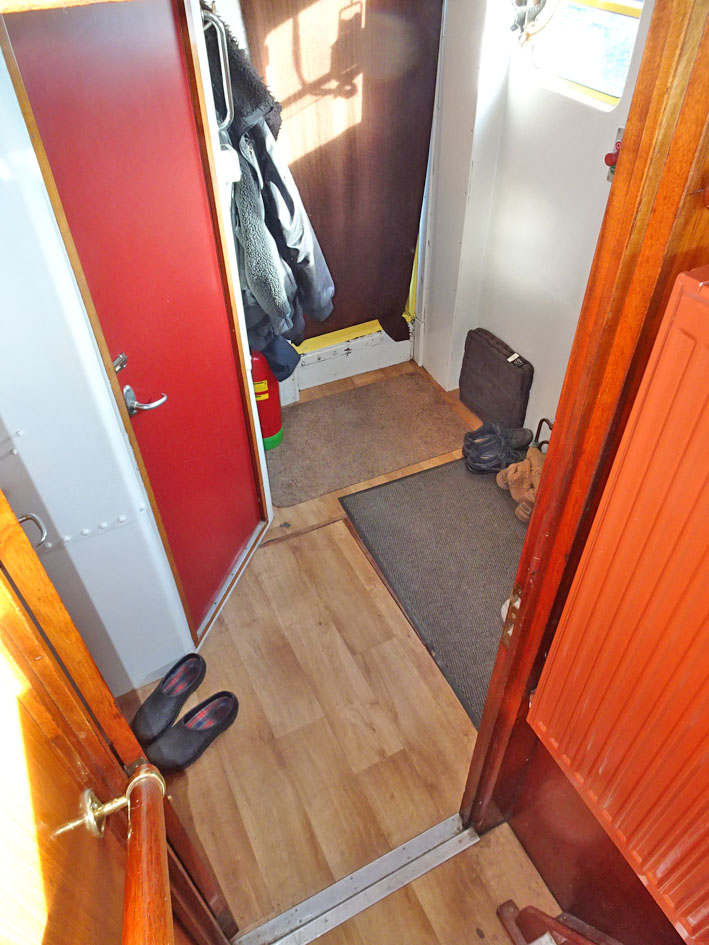 foto: 67 ex Rijkswaterstaat / Varend Woonschip 23.23, CBB Rijn