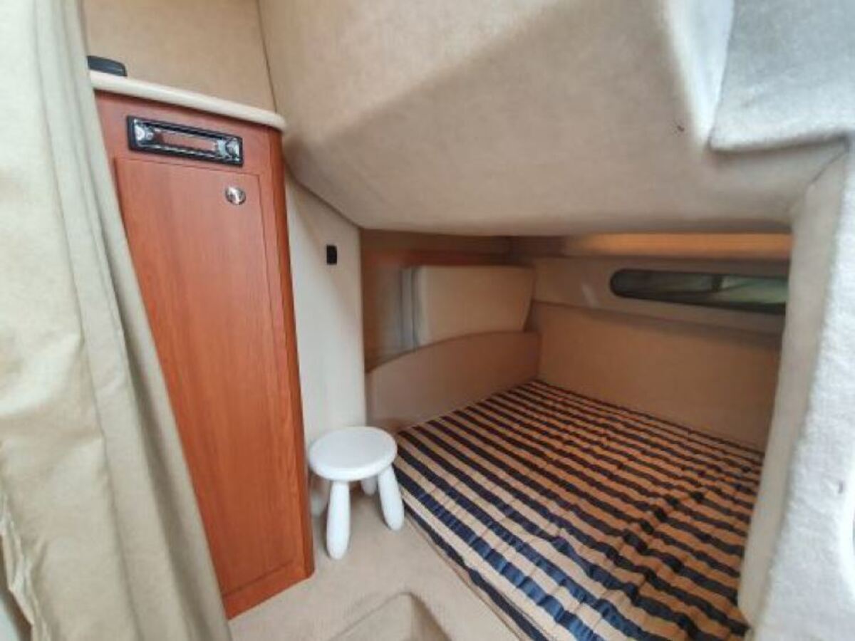 foto: 19 Bayliner 305 CIERA