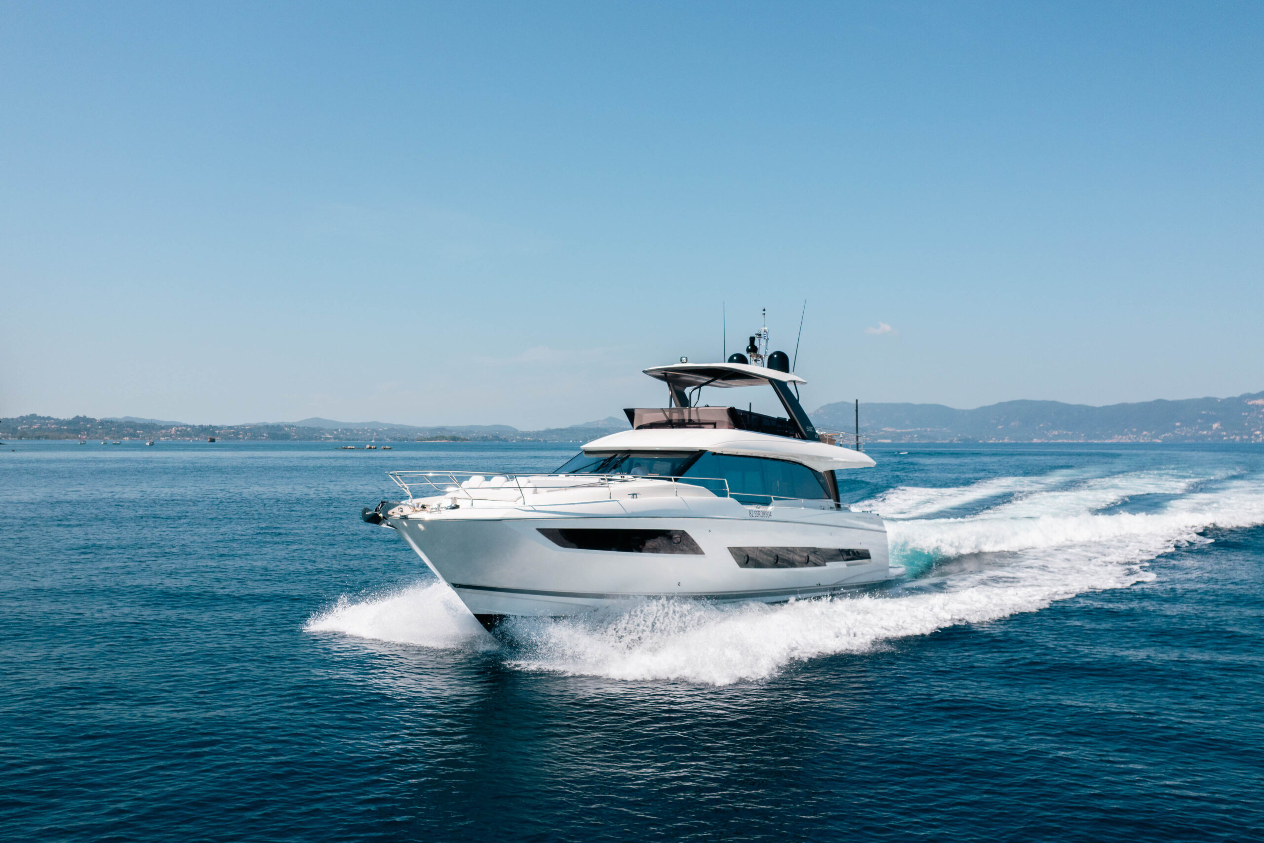 foto: 65 Prestige 690 flybridge