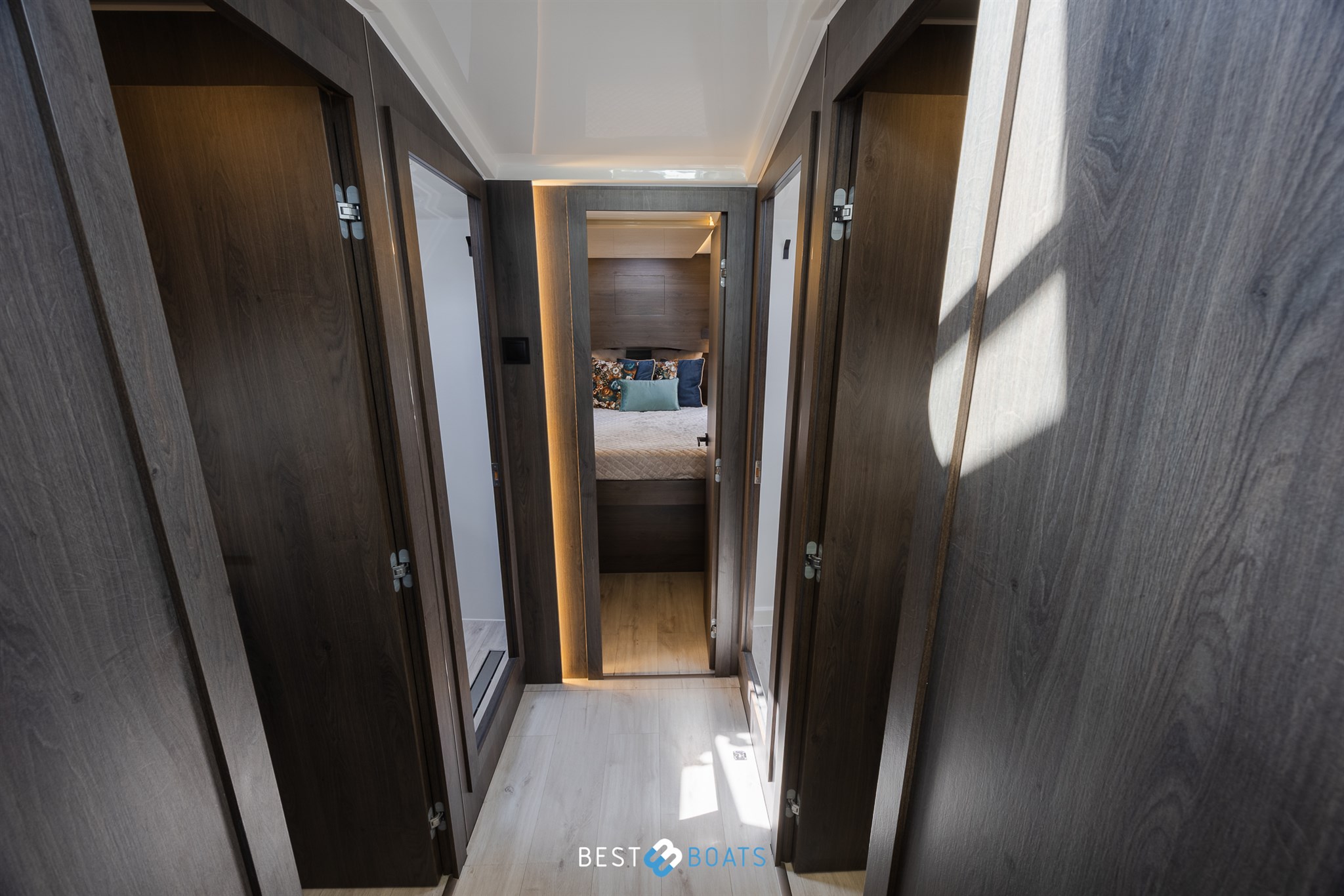 foto: 20 Cobra Yachts Futura 36 Premium Fly