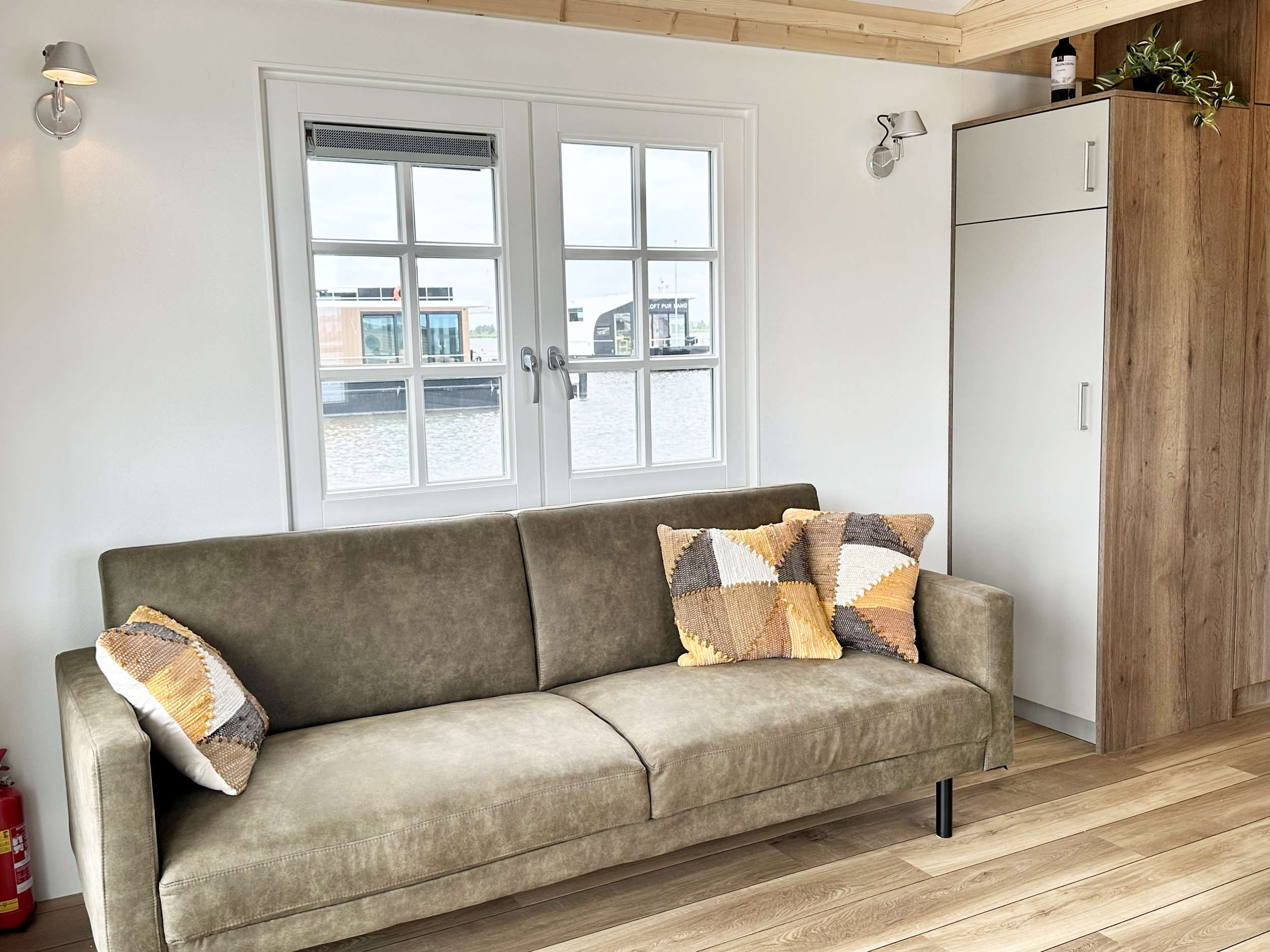 foto: 39 HOMESHIP VaarChalet In Amsterdam 1250D Luxe Houseboat