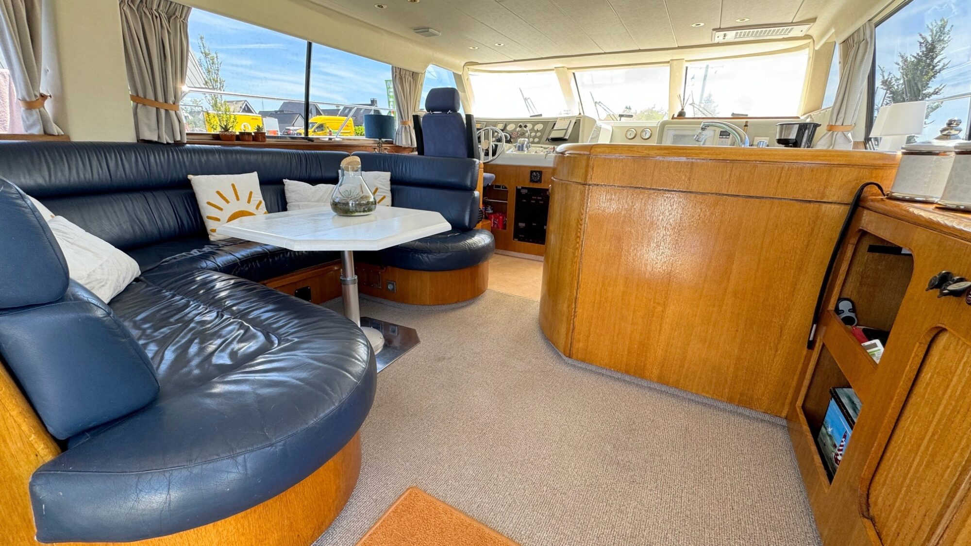 foto: 18 Whitewater Whitewater Wolfe 46 Flybridge