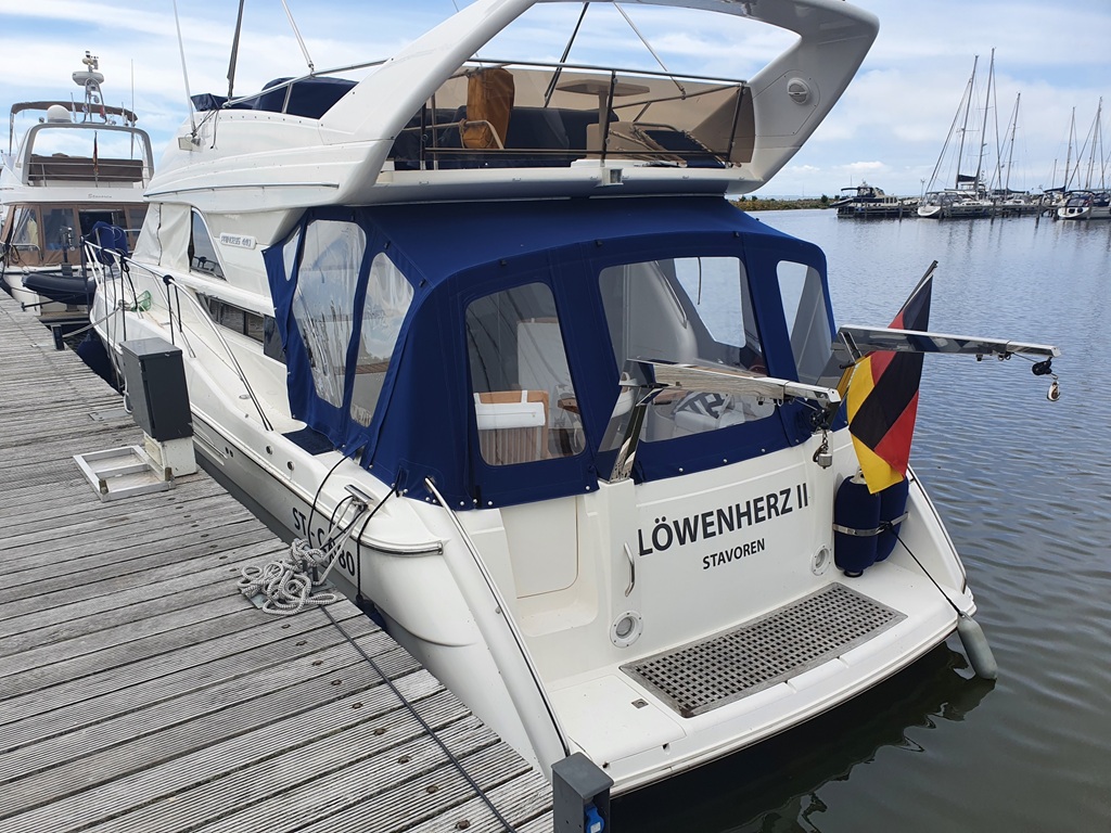 foto: 18 Princess Princess 440 FLY