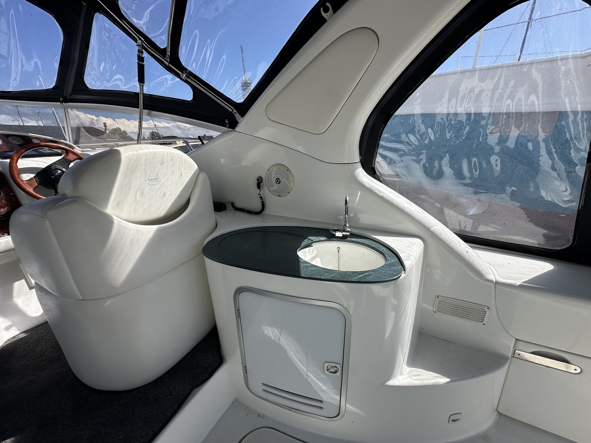foto: 10 Sessa 34 Oyster 