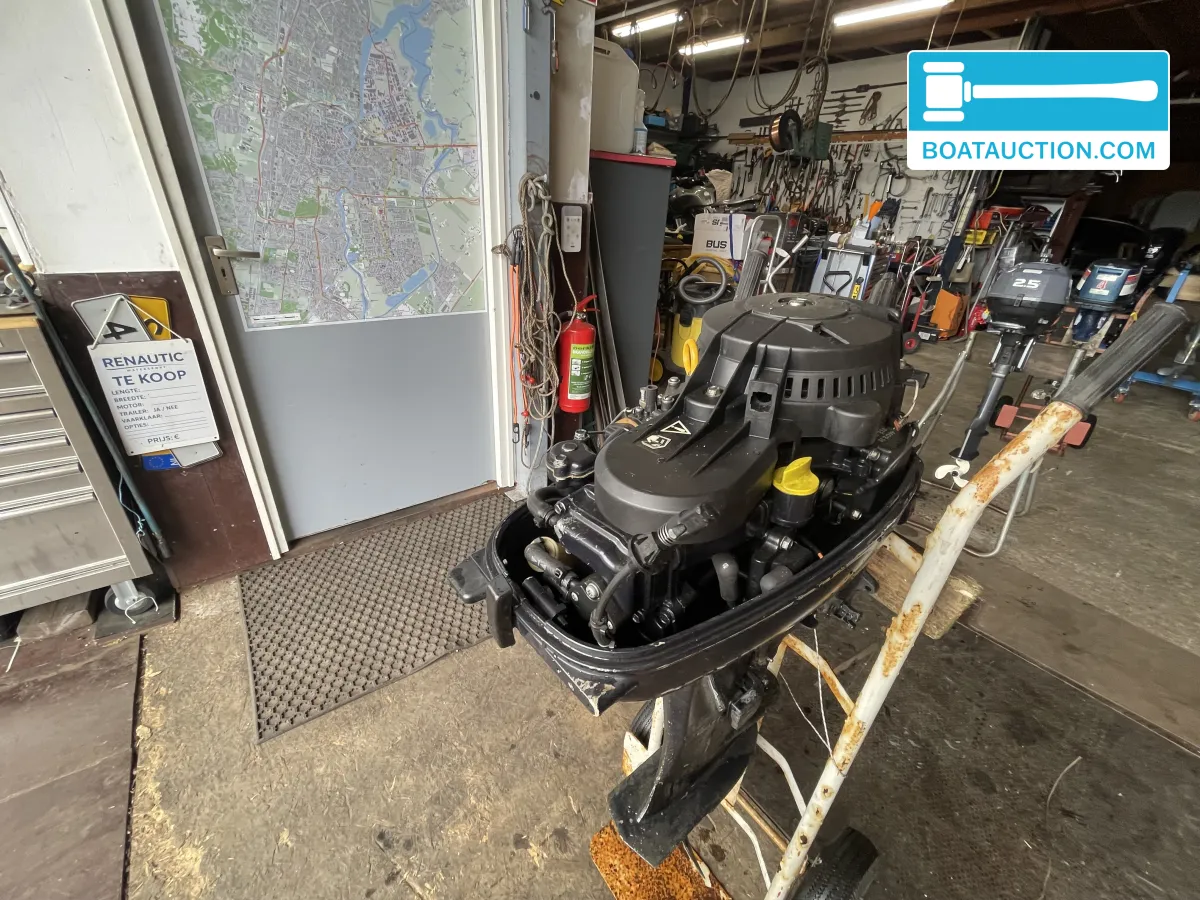 foto: 6 Evinrude buitenboordmotor