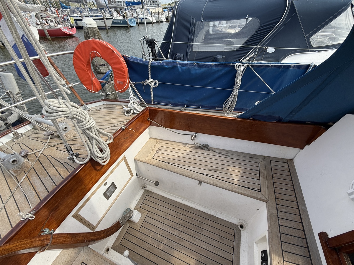 foto: 29 Tradewind 33