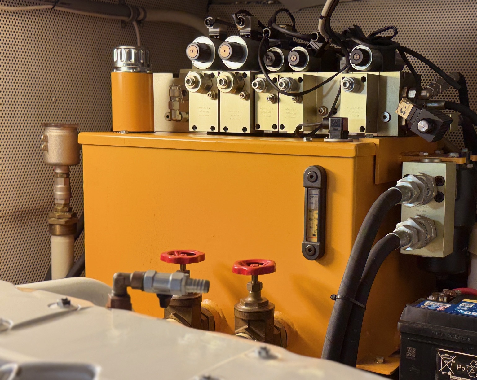 foto: 42 Van der Heijden Van der Heijden 17.00 Dynamic Deluxe VS