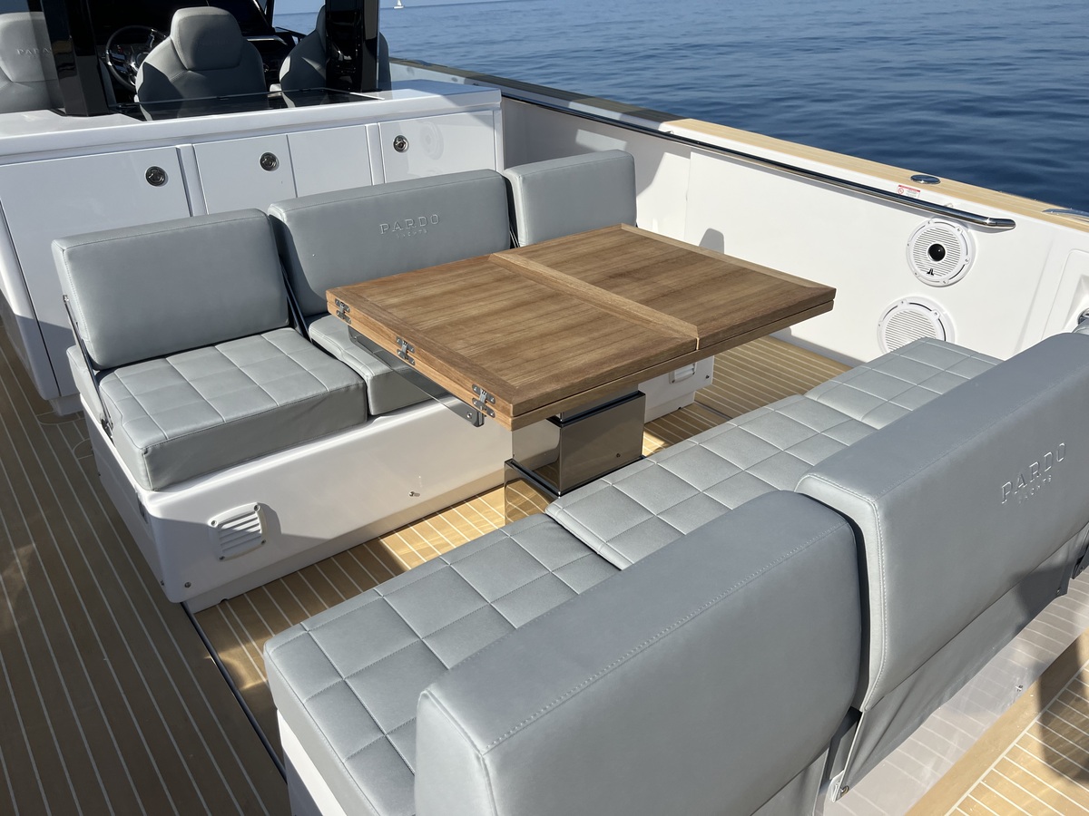 foto: 17 Pardo Yachts 38