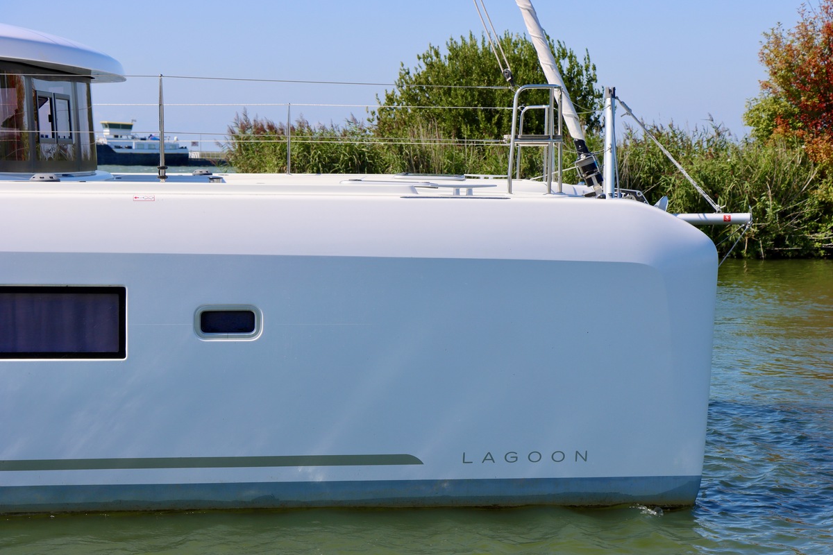 foto: 67 Lagoon 42 Full specs