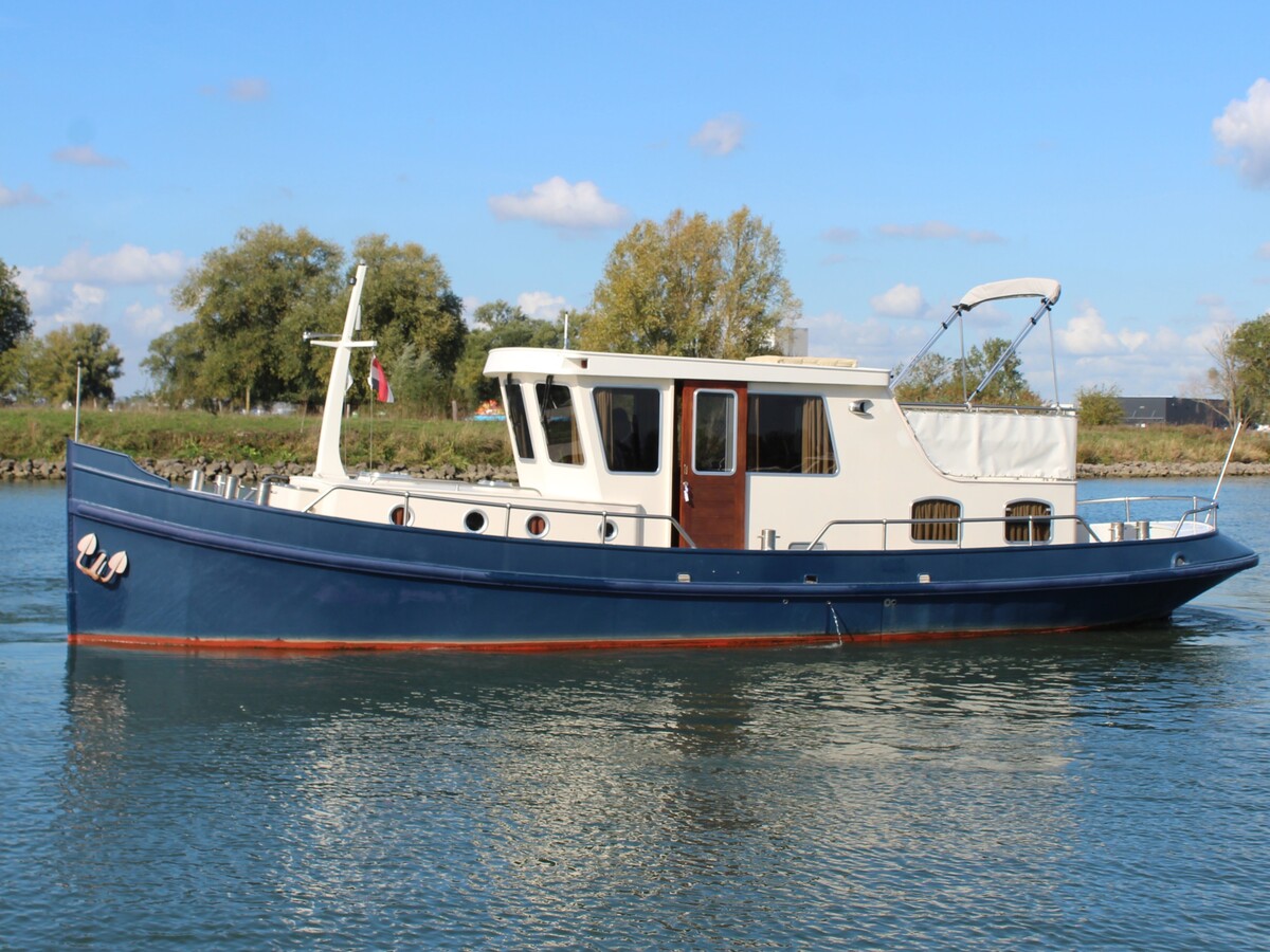 hoofdfoto: 1 Sleepboot 13.50