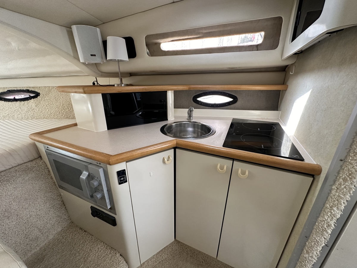 foto: 14 Bayliner 3055 Sunbridge