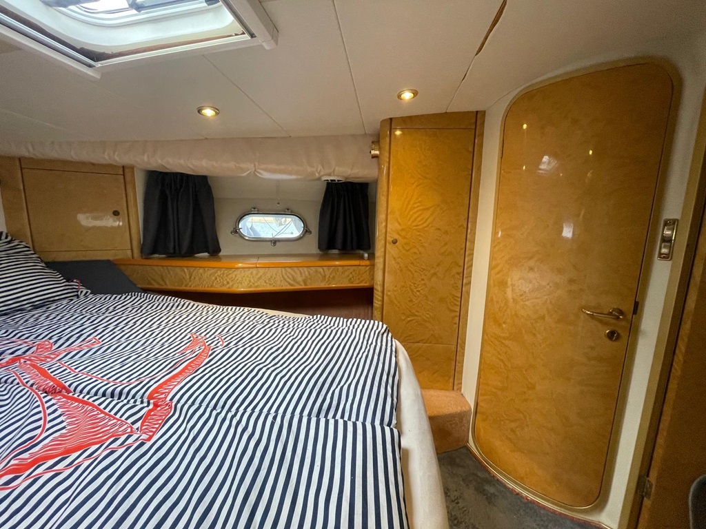 foto: 32 Princess Princess 500