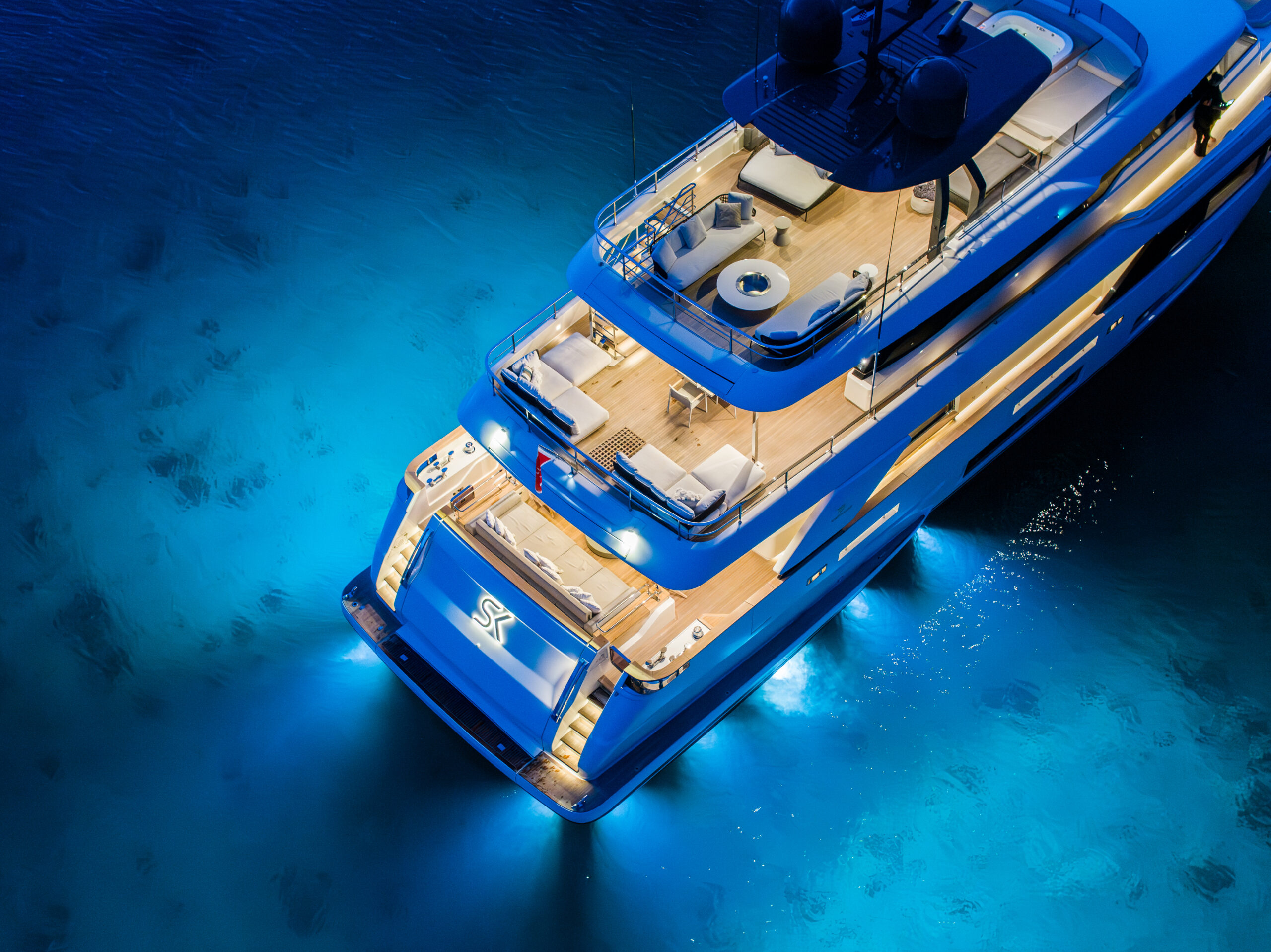 foto: 54 Custom Line Navetta 33