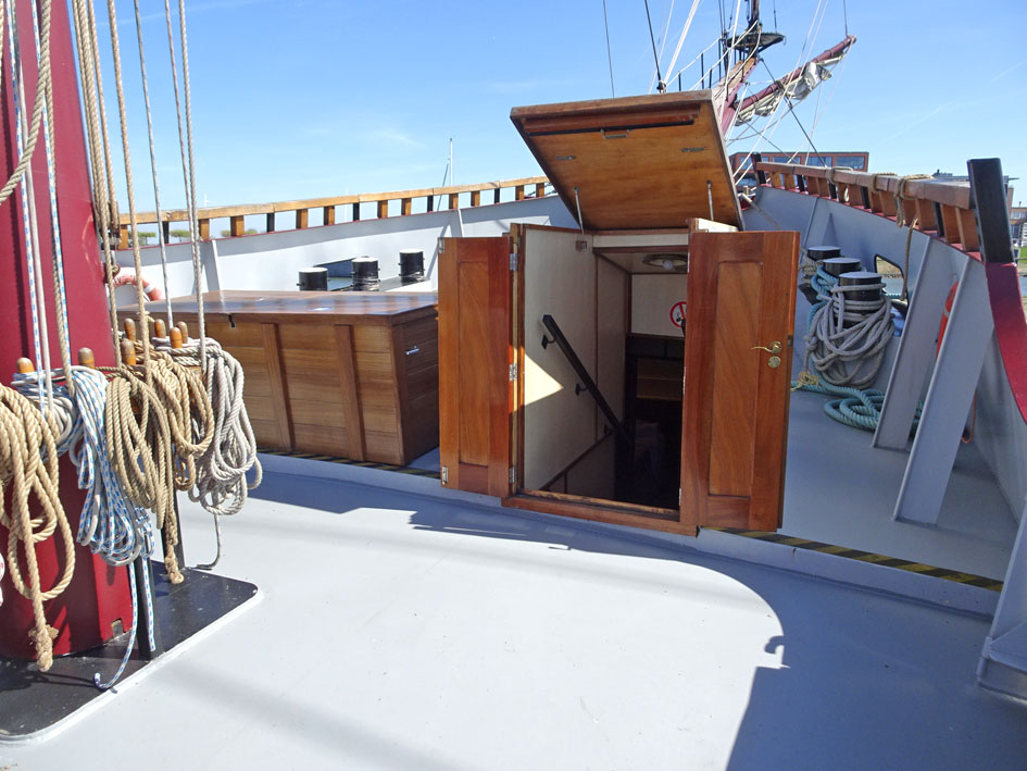 foto: 37 3 mast Charterschip / Evenementenboot 44 nachtgasten, 150 daggasten