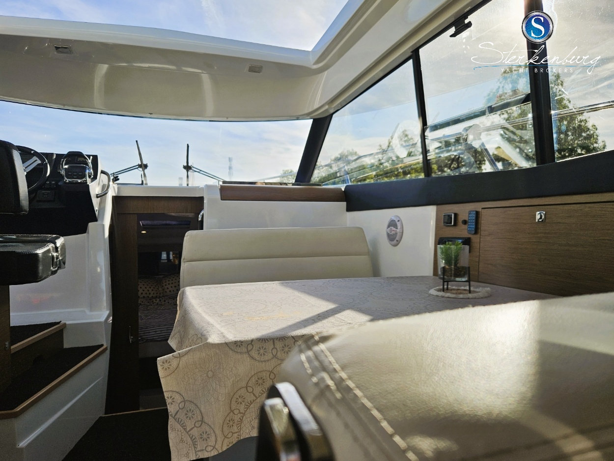 foto: 42 Jeanneau NC 9