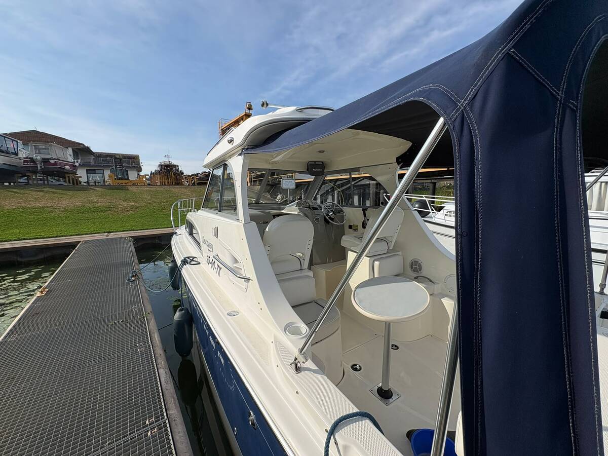 foto: 18 Bayliner 246 Discovery 