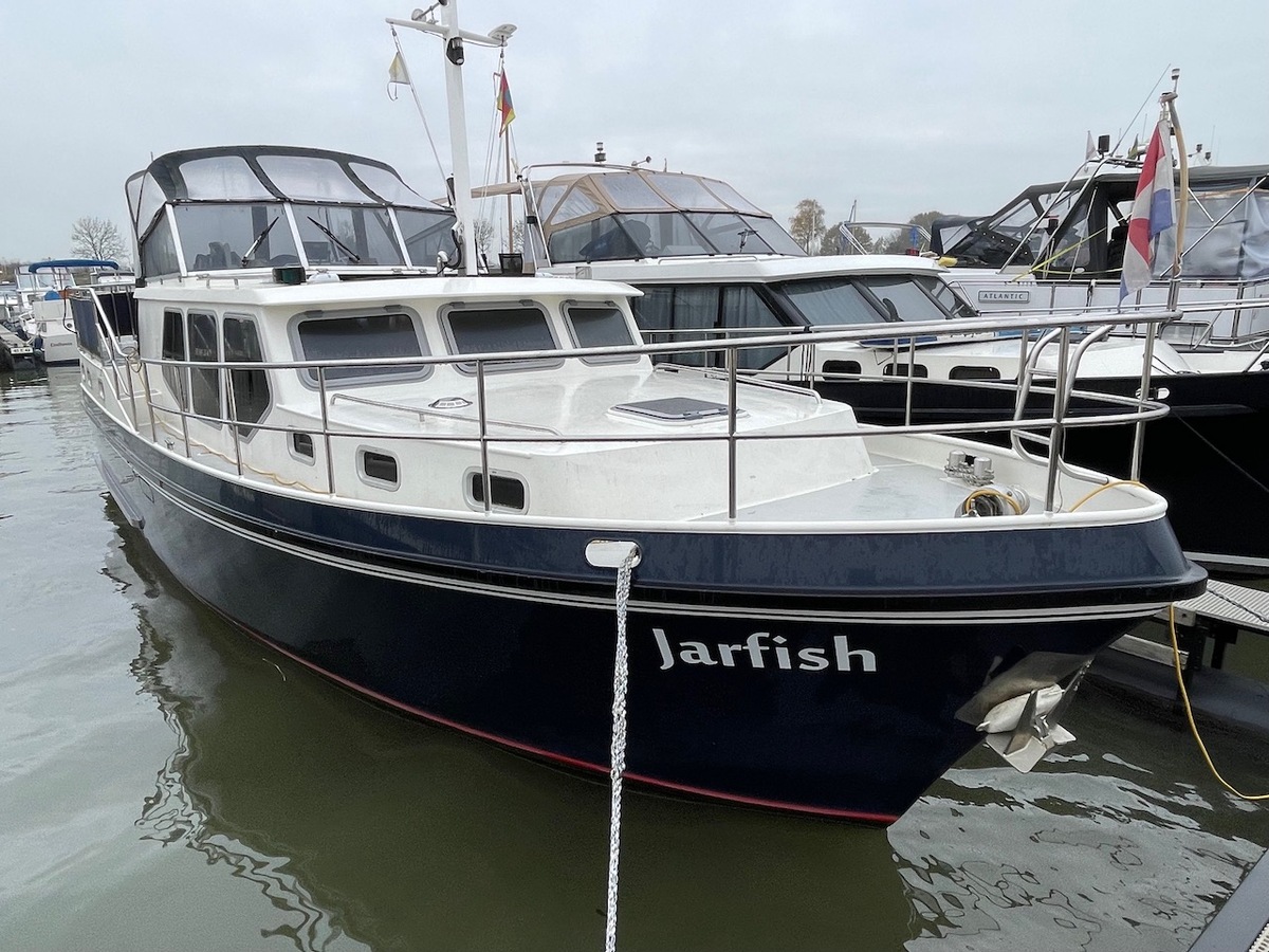 foto: 7 Privateer 37 Hybride