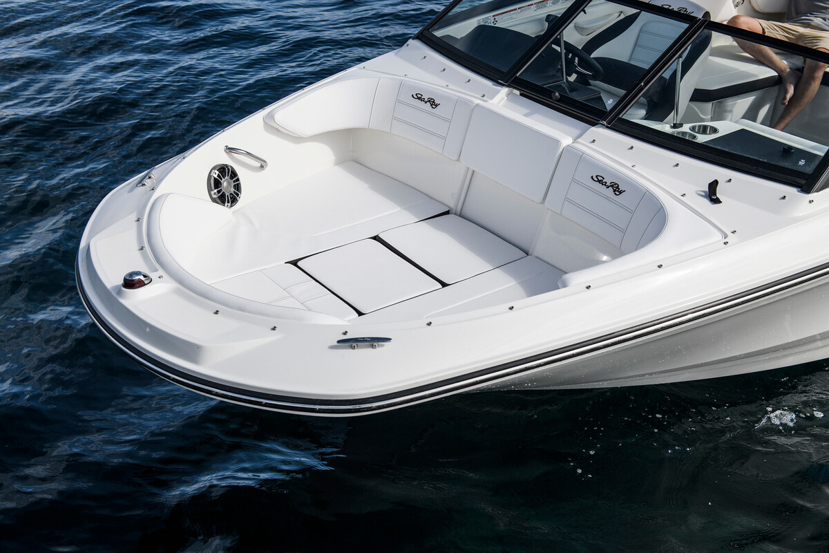 foto: 16 Sea Ray SPX 210 Outboard