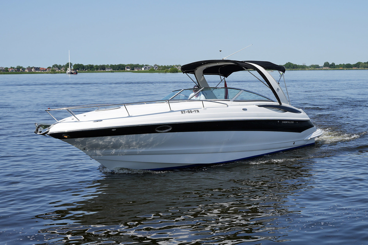 foto: 25 Crownline 315 SCR