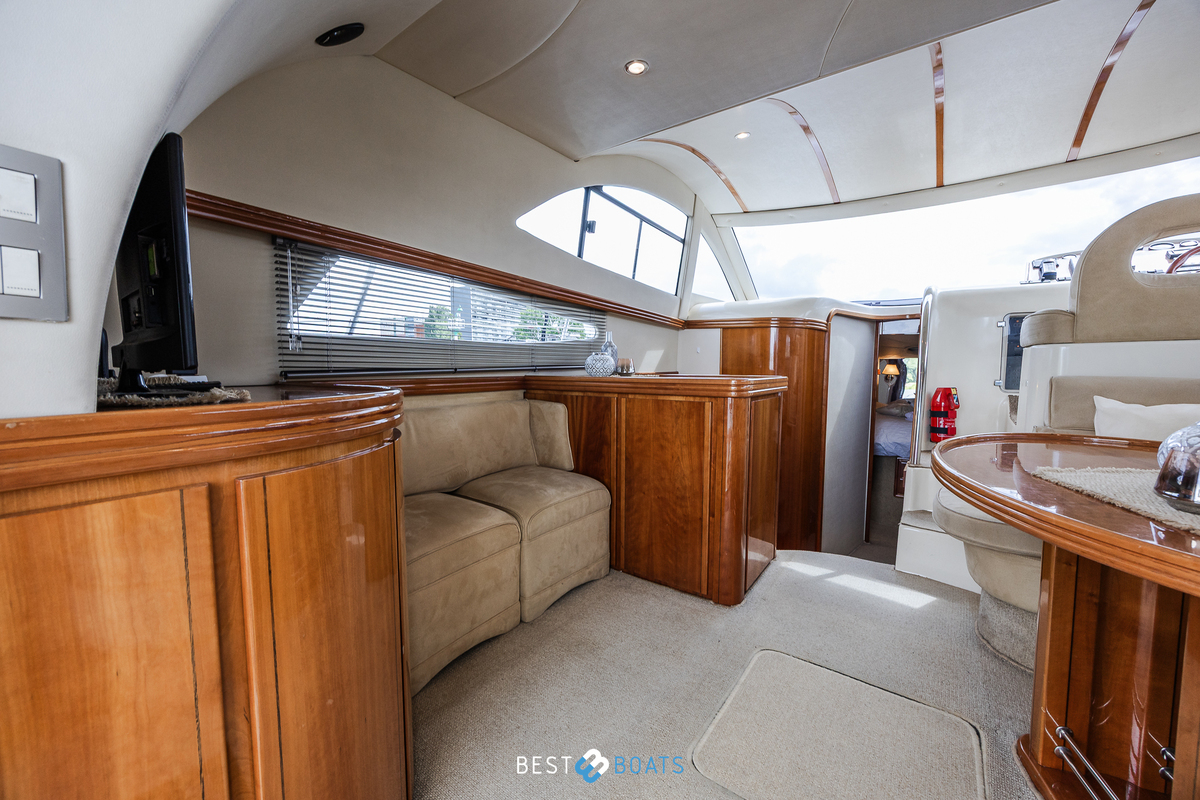 foto: 22 Rodman R-38