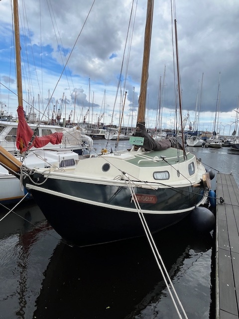 foto: 23 Baarda Grundel 900 Platbodem