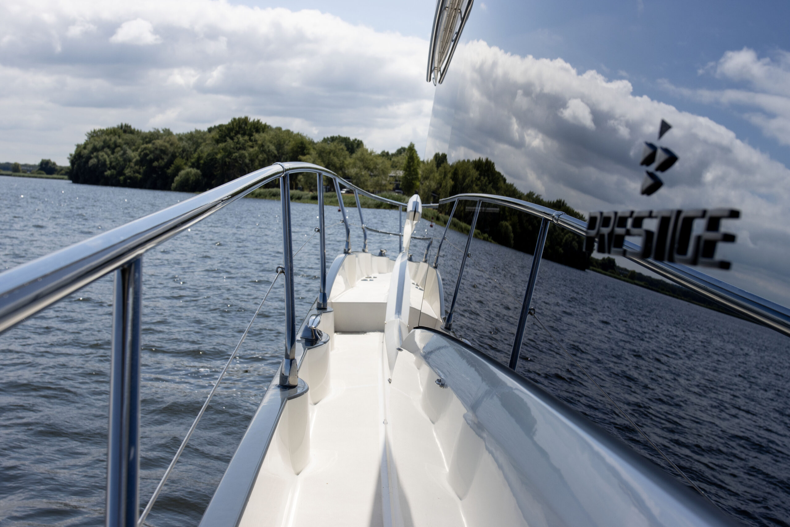 foto: 13 Prestige 520 #187