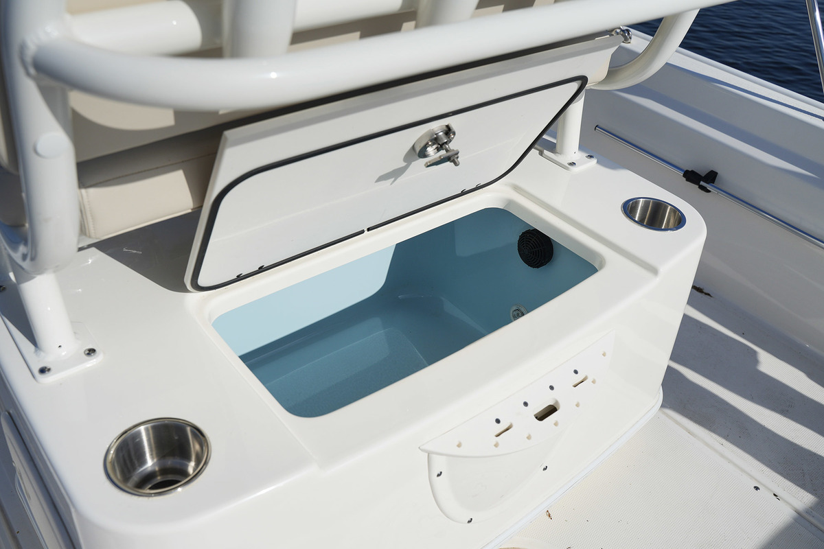 foto: 30 Boston Whaler 210 Montauk