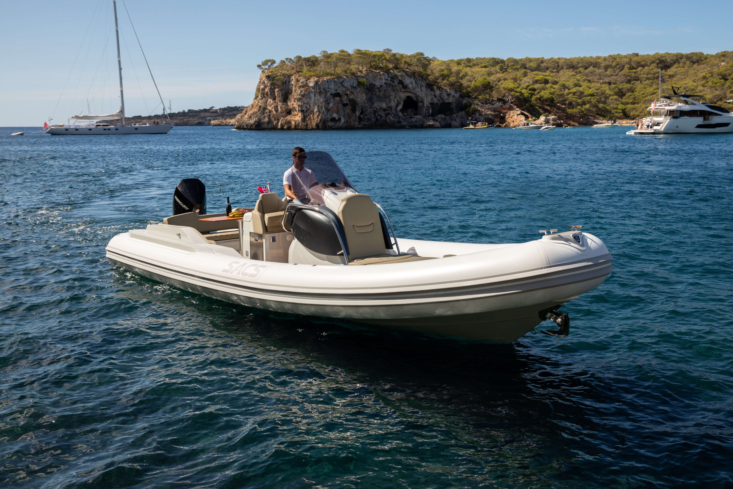 foto: 16 Sacs Strider 900