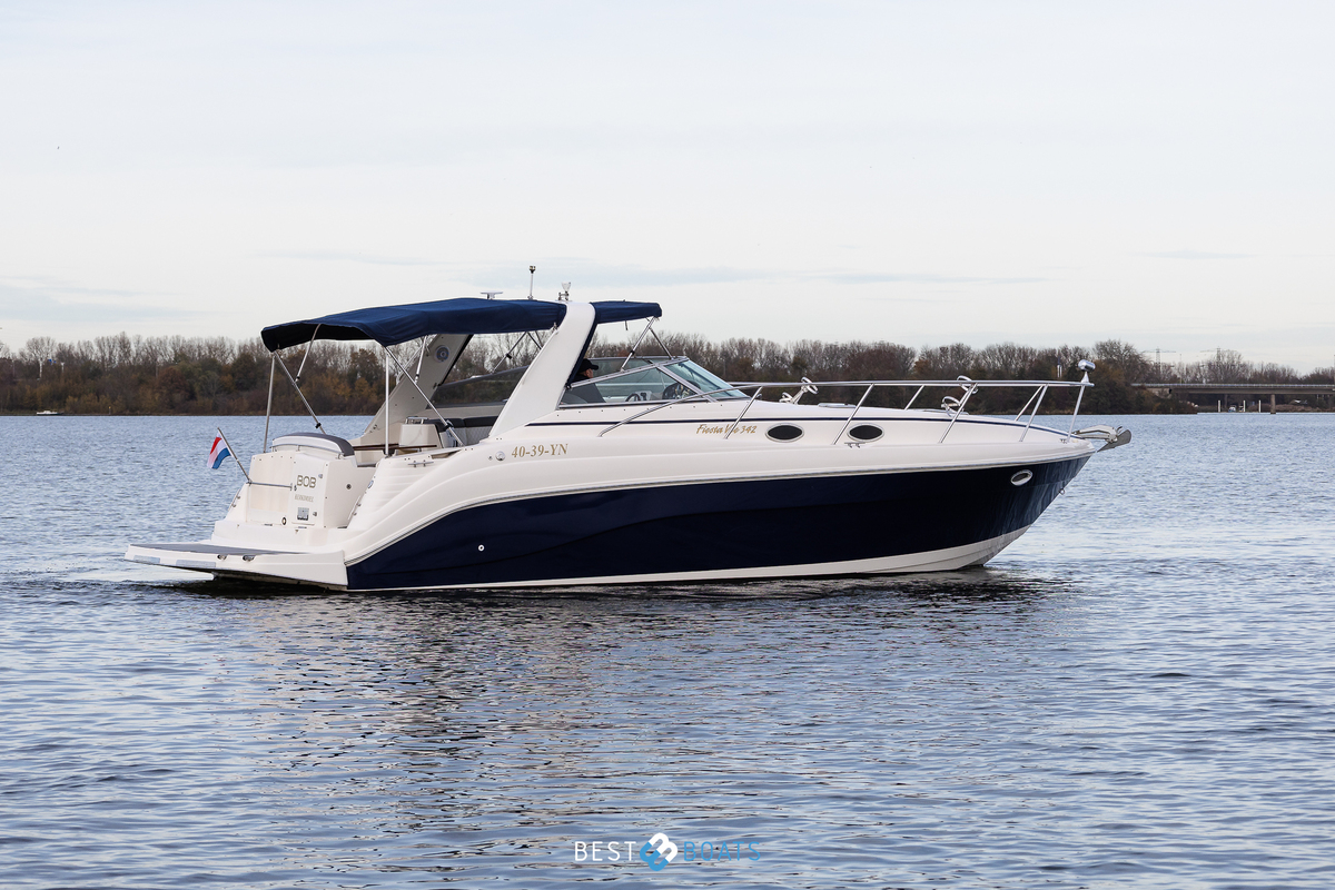 foto: 25 Rinker 342 Fiesta Vee