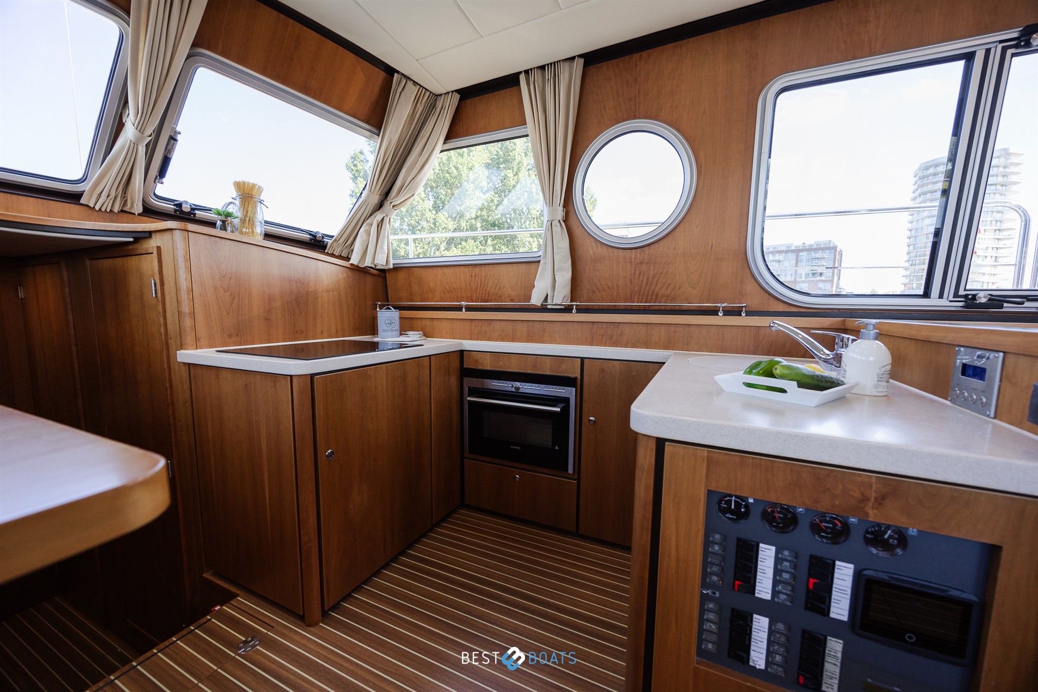 foto: 20 Linssen Grand Sturdy 43.9 AC