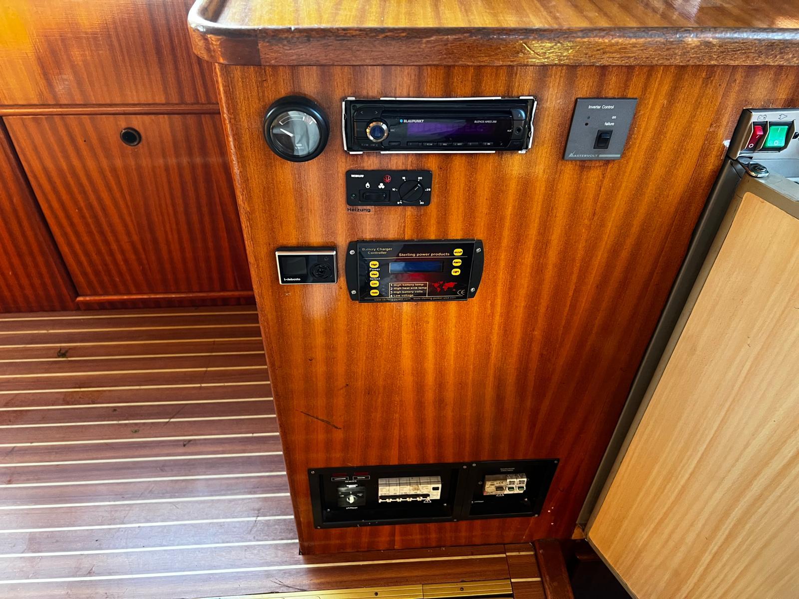 foto: 18 Ankertrawler 1140 AK