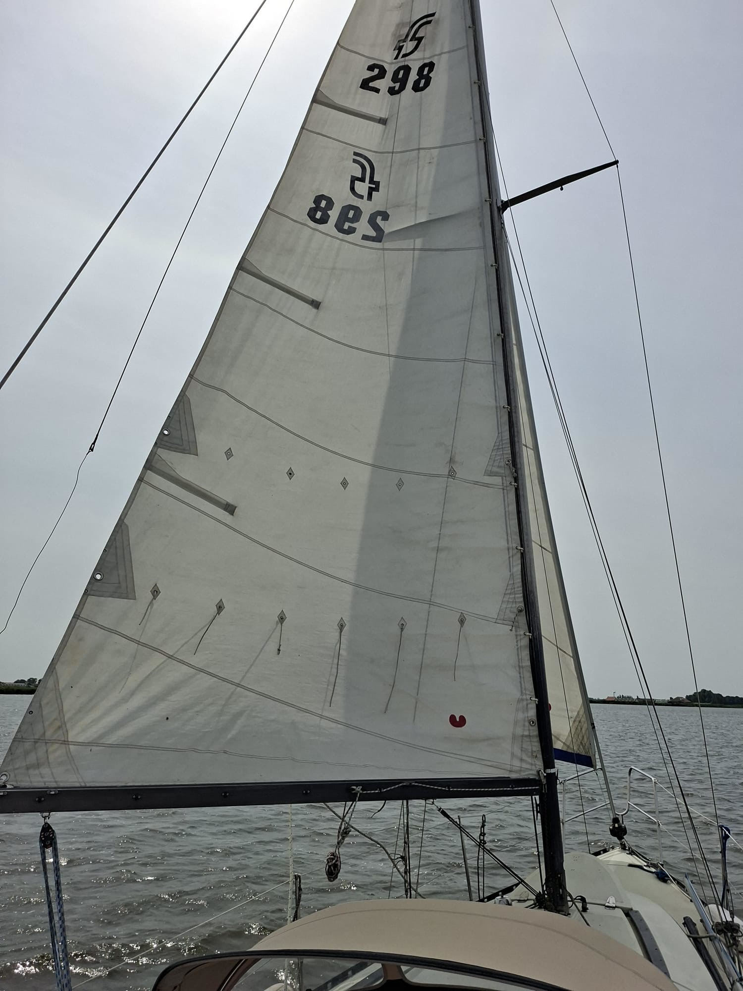foto: 24 Friendship 28 Type 900