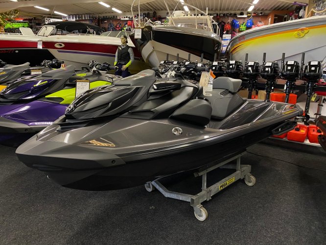 foto: 15 Sea-Doo RXP X-rs 300 W/audio