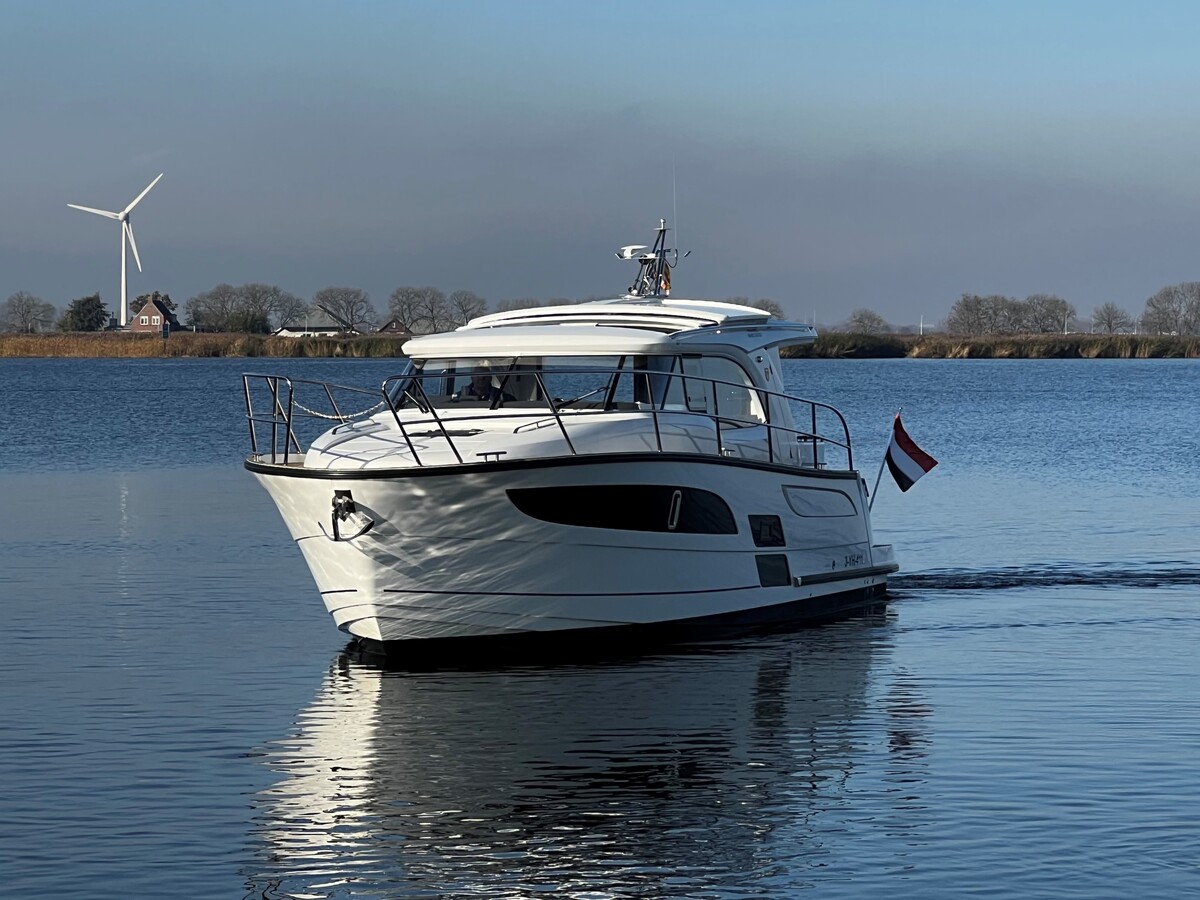 foto: 51 Marex 330 Scandinavia (2024)