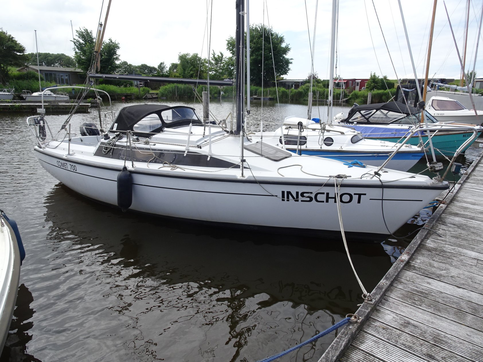 foto: 5 Comet 700