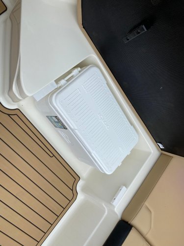 foto: 13 Sea Ray SPX 210 Outboard