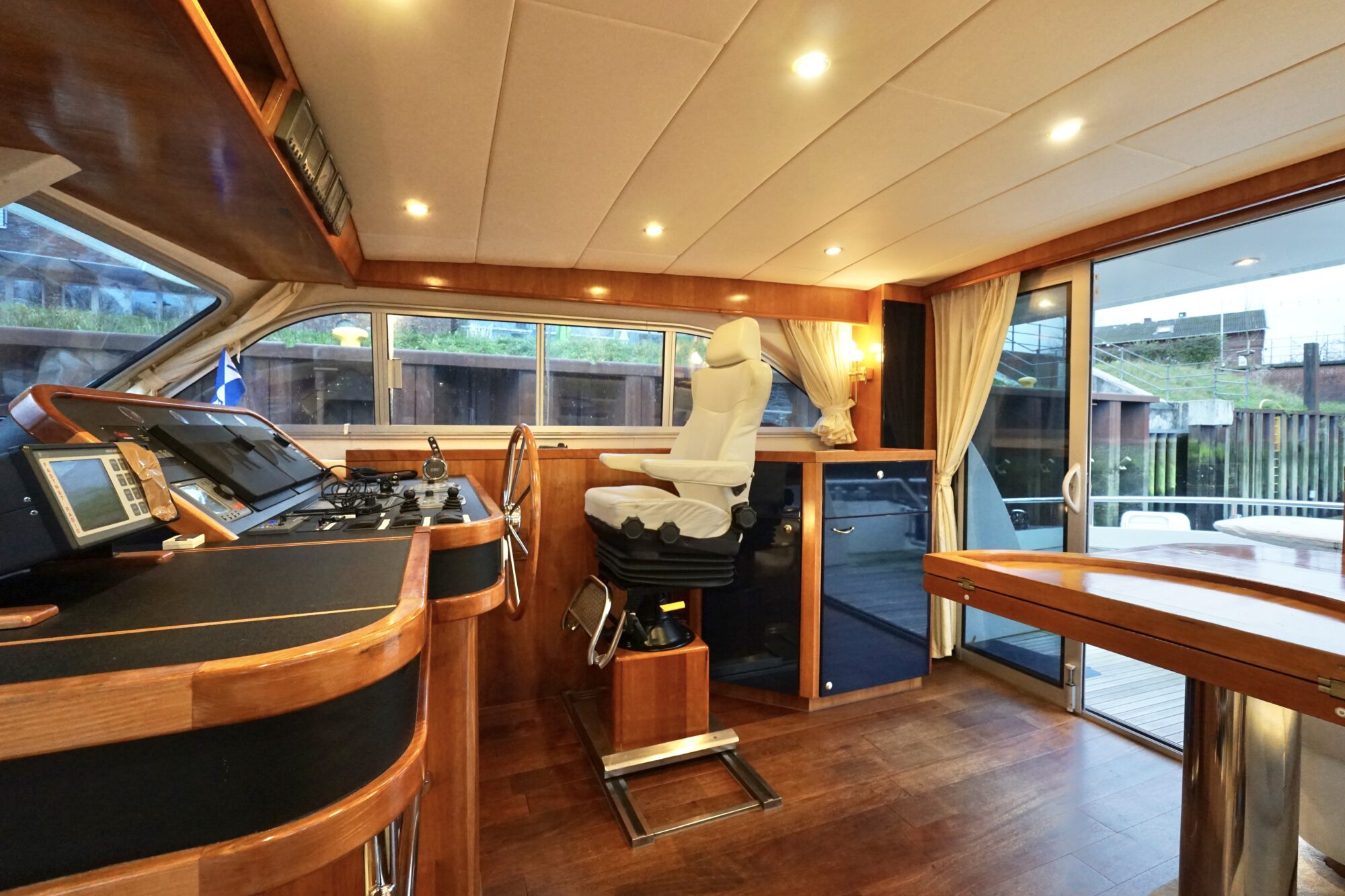 foto: 14 Van der Heijden Van der Heijden 17.00 Dynamic Deluxe VS