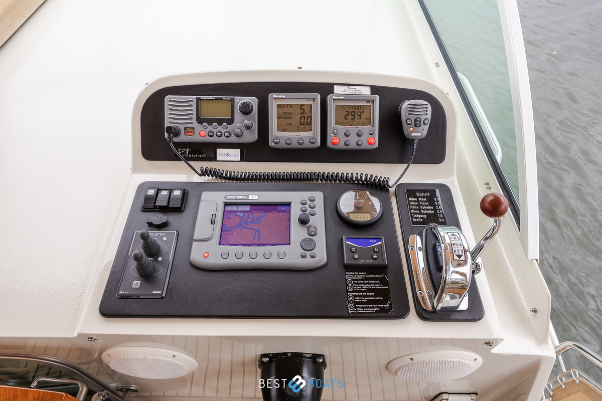 foto: 31 Linssen Grand Sturdy 34.9 AC