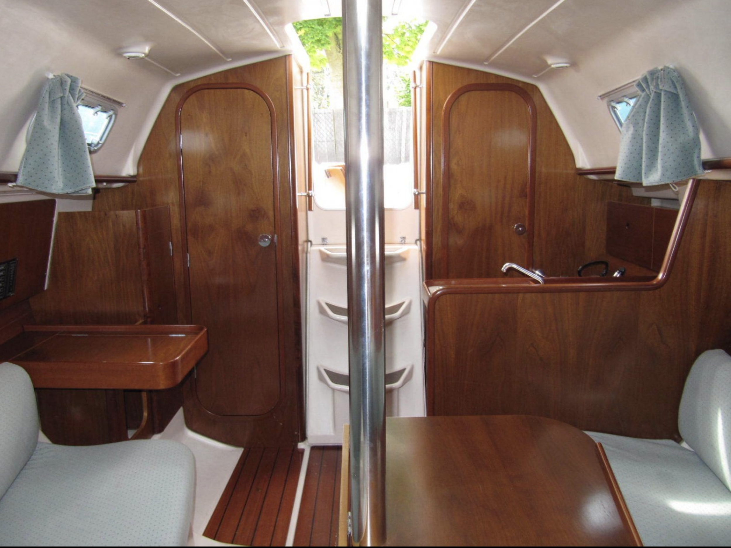 foto: 9 Beneteau Oceanis 281