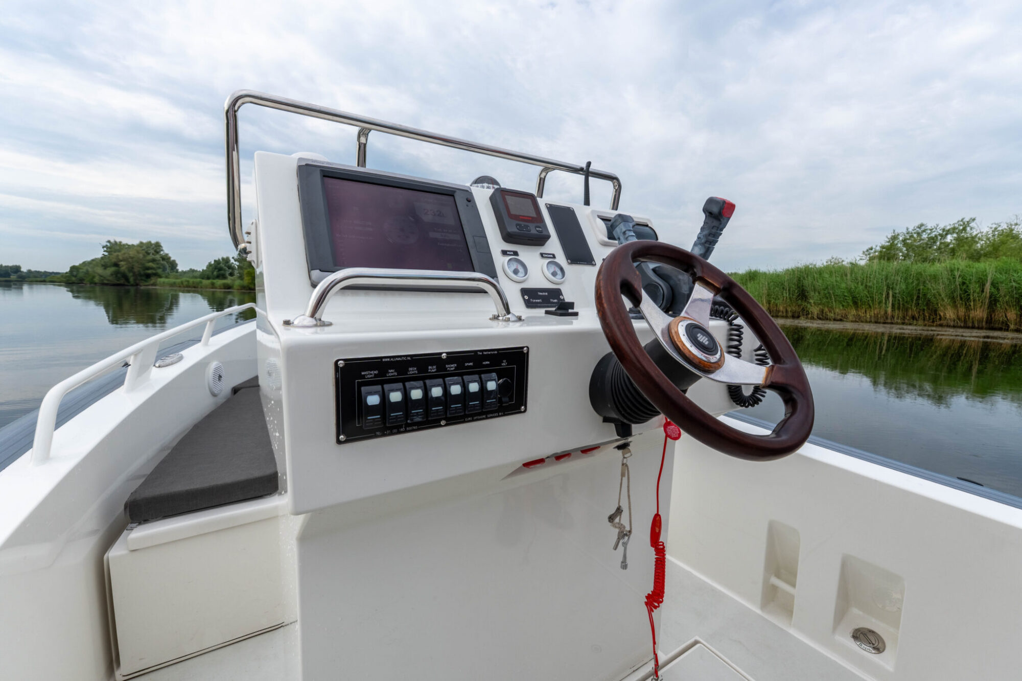 foto: 8 EO Workboats EO Workboats Alunautic 7.10 Yacht Tender