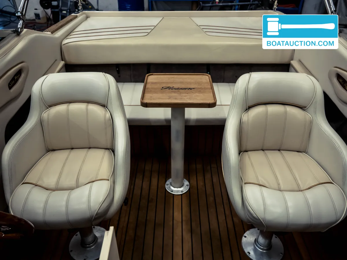 foto: 21 Sea Ray 200 Signature